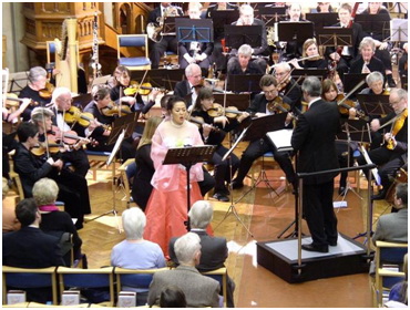 St Gilles Orchestra playing Glière's Concerto for Coloratura Soprano with Yakiko Ishida in January 2006